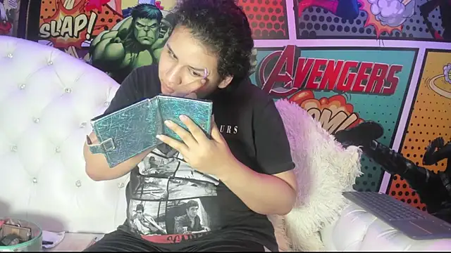 candy hairy online show from November 13, 2025, 2:32 am