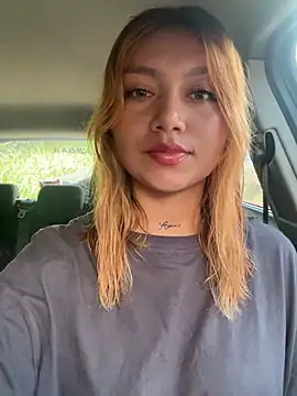 amanda-medrano1 online show from December 4, 2024, 3:21 pm