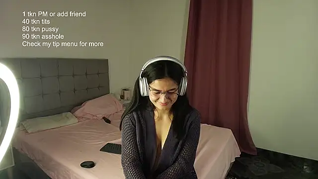 ChloeSanchezx online show from February 8, 2026, 12:58 am