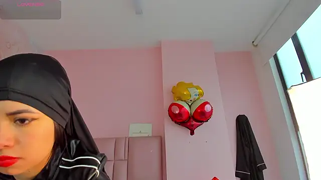 soyzarahtorres online show from September 27, 2025, 4:34 pm