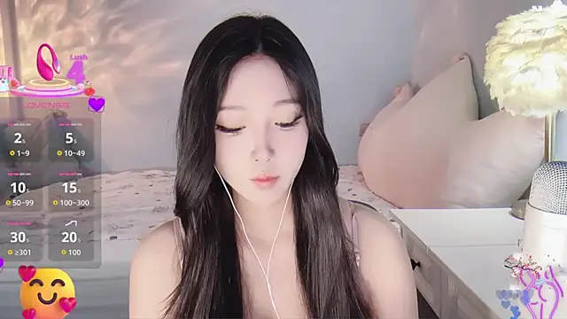 Snapshot of -Tilana- chatting on September 14, 2025, 12:21 am -Tilana- online show from September 14, 2025, 12:21 am