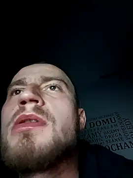 wariacik0024 online show from November 15, 2025, 12:30 am