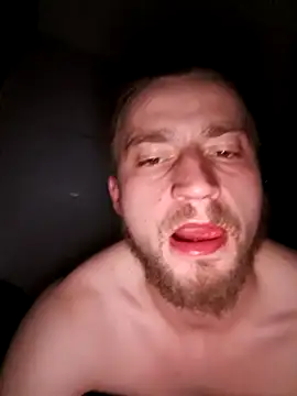 wariacik0024 online show from December 22, 2025, 1:46 am