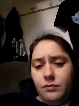 lilbishmiss online show from January 21, 2025, 8:32 pm