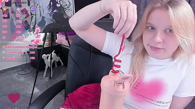 KarambaMoon online show from January 15, 2025, 3:11 am