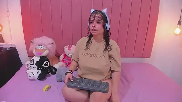 Beckybeaumon online show from September 26, 2025, 11:09 pm