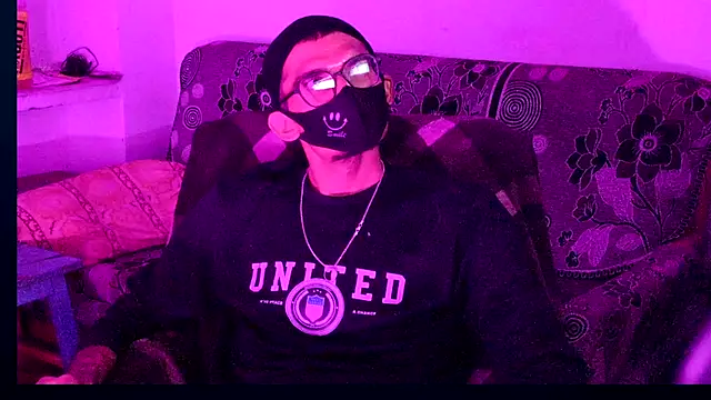 Snapshot of Habibi_big_b chatting on October 21, 2025, 8:20 pm Habibi big b online show from October 21, 2025, 8:20 pm
