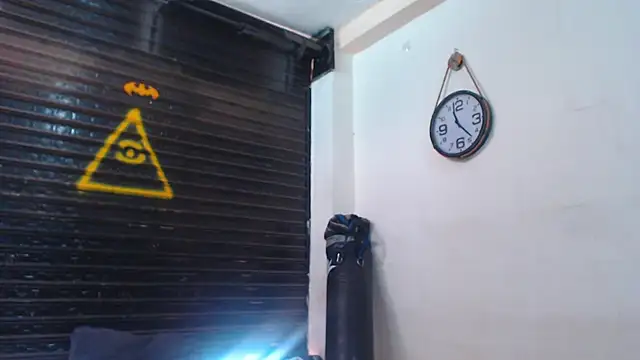 targuerian22 online show from December 18, 2025, 9:21 pm