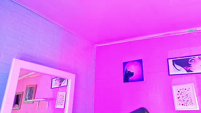 hanna  azumi online show from July 1, 2026, 2:02 am