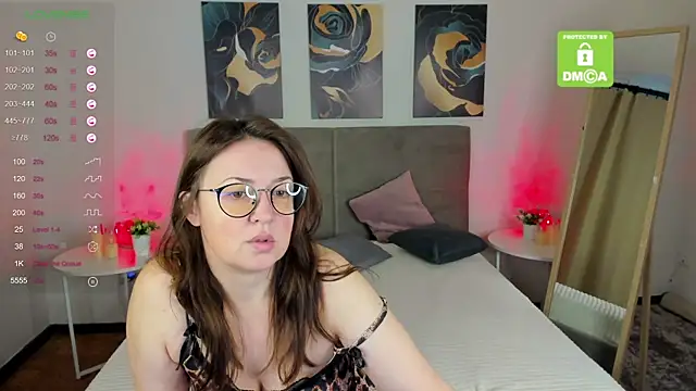 Snapshot of TiffanyWills chatting on October 27, 2025, 2:48 am TiffanyWills online show from October 27, 2025, 2:48 am