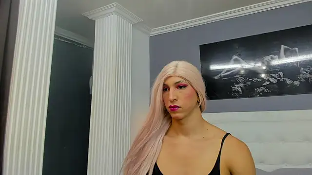 Snapshot of isa_lancaster chatting on February 12, 2025, 7:24 pm isa lancaster online show from February 12, 2025, 7:24 pm