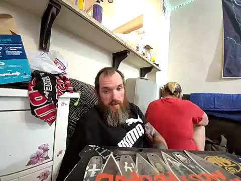 lit702 online show from February 15, 2026, 4:42 am