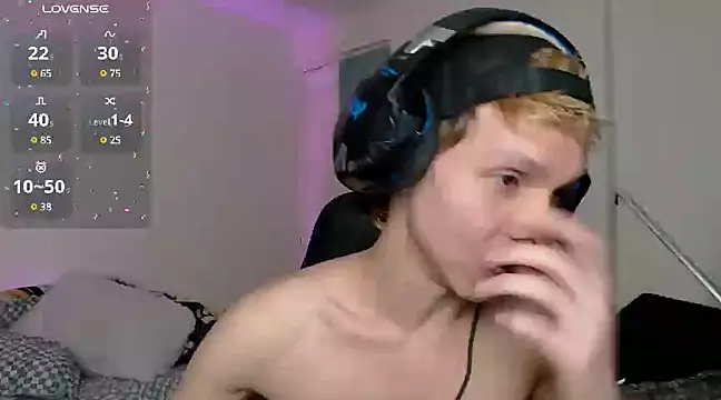bryamado69 online show from December 4, 2024, 3:48 am