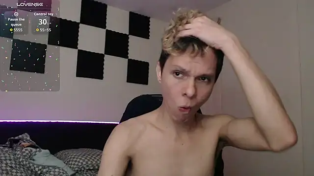 Snapshot of bryamado69 chatting on September 29, 2025, 2:27 am bryamado69 online show from September 29, 2025, 2:27 am