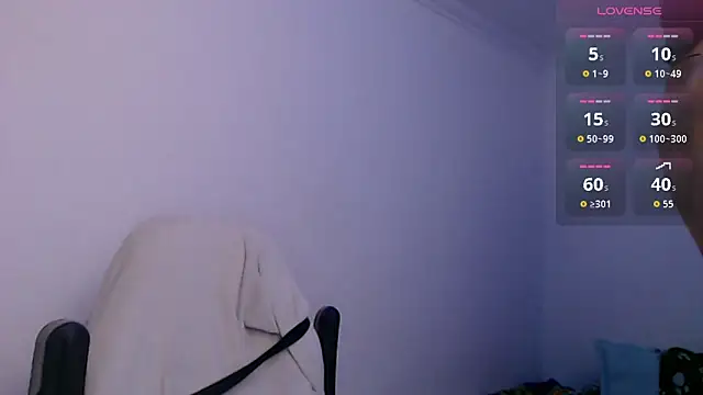 bryamado69 online show from April 30, 2026, 10:54 am