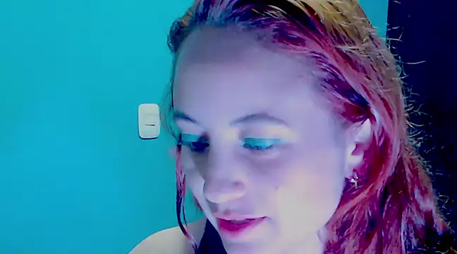 zoe jones3 online show from December 9, 2024, 3:18 am