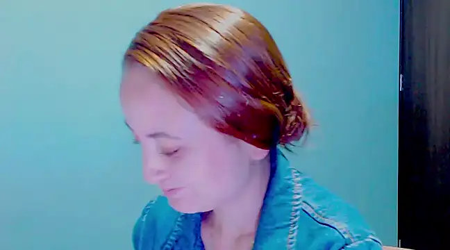 zoe jones3 online show from December 17, 2024, 12:23 am