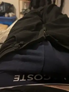 Snapshot of pignoufe chatting on March 8, 2026, 8:12 pm pignoufe online show from March 8, 2026, 8:12 pm