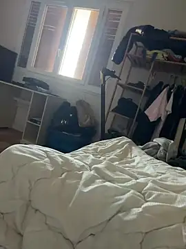 Snapshot of pignoufe chatting on March 24, 2026, 8:41 am pignoufe online show from March 24, 2026, 8:41 am