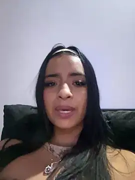 Laura fernandezII online show from February 4, 2025, 12:08 am