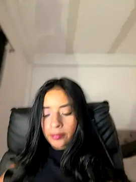 Laura fernandezII online show from September 21, 2025, 3:19 am