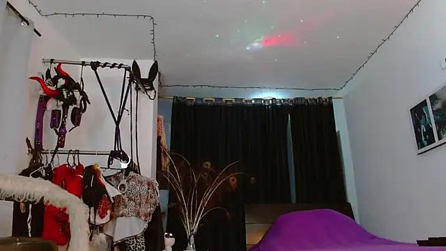 georgina ms online show from December 15, 2025, 9:52 pm