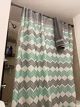 Snapshot of islandvybee55 chatting on January 26, 2025, 8:02 pm islandvybee55 online show from January 26, 2025, 8:02 pm