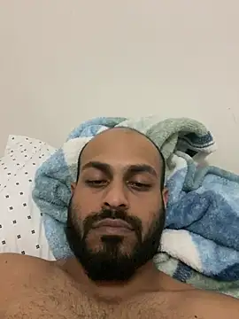 Snapshot of islandvybee55 chatting on February 2, 2025, 1:55 am islandvybee55 online show from February 2, 2025, 1:55 am