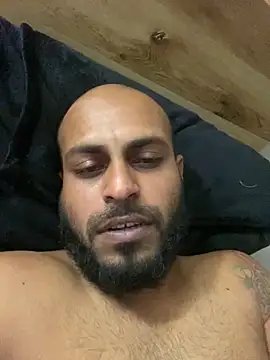 islandvybee55 online show from March 8, 2026, 6:34 pm