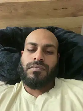 islandvybee55 online show from March 20, 2026, 2:11 pm