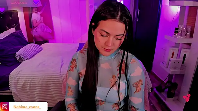 Snapshot of NahiaraEvans_ chatting on October 10, 2025, 5:39 am NahiaraEvans online show from October 10, 2025, 5:39 am