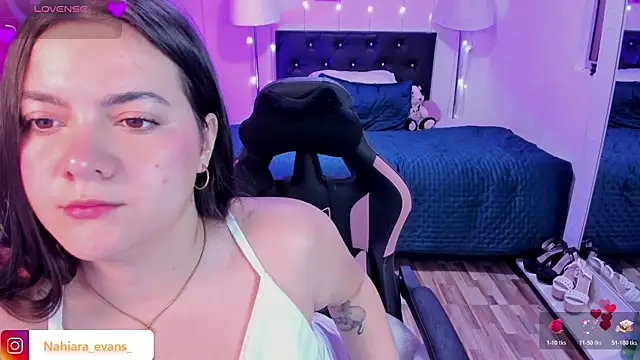 Snapshot of NahiaraEvans_ chatting on November 12, 2025, 12:22 am NahiaraEvans online show from November 12, 2025, 12:22 am