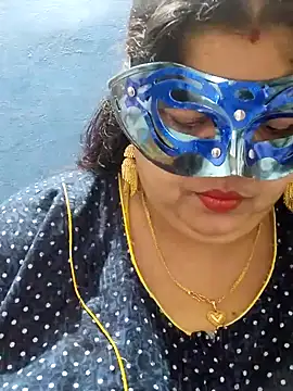 Snapshot of tamilthanushri chatting on February 6, 2025, 4:42 am tamilthanushri online show from February 6, 2025, 4:42 am