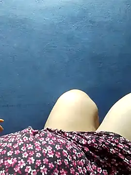 Snapshot of tamilthanushri chatting on February 19, 2025, 10:12 am tamilthanushri online show from February 19, 2025, 10:12 am