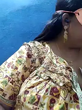 Snapshot of tamilthanushri chatting on February 21, 2025, 4:48 pm tamilthanushri online show from February 21, 2025, 4:48 pm