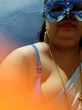 Snapshot of tamilthanushri chatting on February 27, 2025, 10:59 am tamilthanushri online show from February 27, 2025, 10:59 am