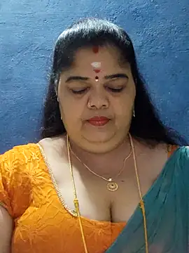 Snapshot of tamilthanushri chatting on September 11, 2025, 5:18 am tamilthanushri online show from September 11, 2025, 5:18 am