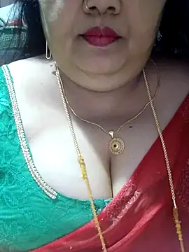 Snapshot of tamilthanushri chatting on October 4, 2025, 10:46 am tamilthanushri online show from October 4, 2025, 10:46 am