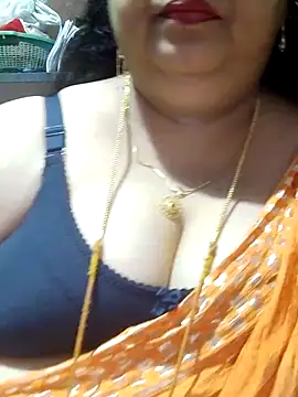 Snapshot of tamilthanushri chatting on October 7, 2025, 8:44 am tamilthanushri online show from October 7, 2025, 8:44 am