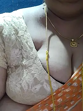 Snapshot of tamilthanushri chatting on October 8, 2025, 7:11 pm tamilthanushri online show from October 8, 2025, 7:11 pm