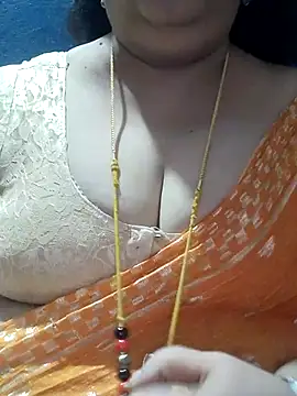 Snapshot of tamilthanushri chatting on October 21, 2025, 6:41 pm tamilthanushri online show from October 21, 2025, 6:41 pm