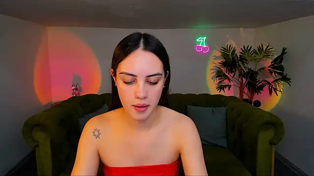  shyy girl online show from October 26, 2025, 8:37 pm