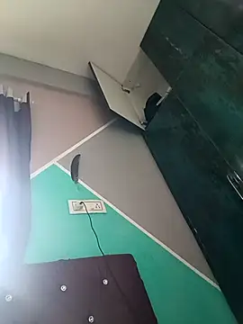 gym lover076 online show from October 13, 2025, 10:15 am