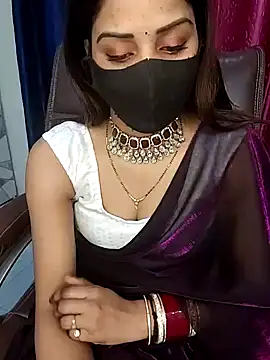 Snapshot of Hotty-anushka chatting on January 25, 2025, 7:18 pm Hotty-anushka online show from January 25, 2025, 7:18 pm