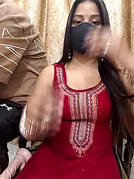 Snapshot of Hotty-anushka chatting on March 22, 2025, 12:25 pm Hotty-anushka online show from March 22, 2025, 12:25 pm