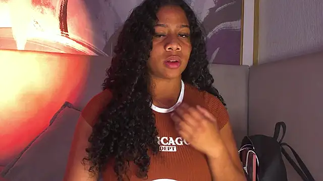 Snapshot of Sofi_Fox_ chatting on April 29, 2026, 3:10 am Sofi Fox online show from April 29, 2026, 3:10 am