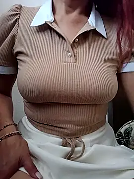 KITTEN-10 online show from November 23, 2025, 7:13 pm