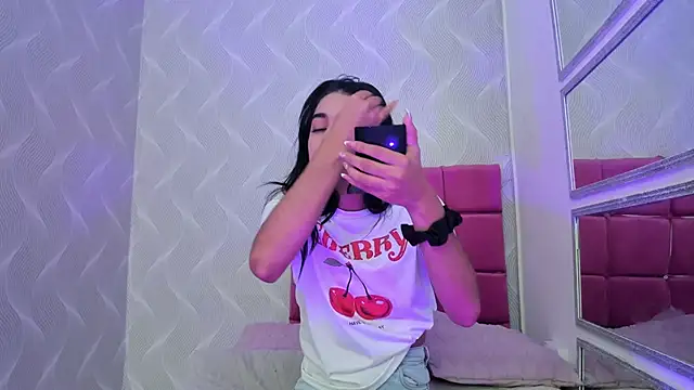 Snapshot of natalia_aguirre1 chatting on January 22, 2025, 12:27 pm natalia aguirre1 online show from January 22, 2025, 12:27 pm