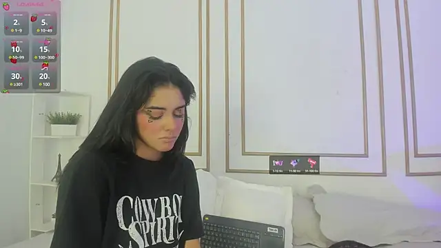 Snapshot of natalia_aguirre1 chatting on February 7, 2025, 12:50 pm natalia aguirre1 online show from February 7, 2025, 12:50 pm