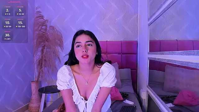Snapshot of natalia_aguirre1 chatting on March 17, 2025, 12:46 pm natalia aguirre1 online show from March 17, 2025, 12:46 pm